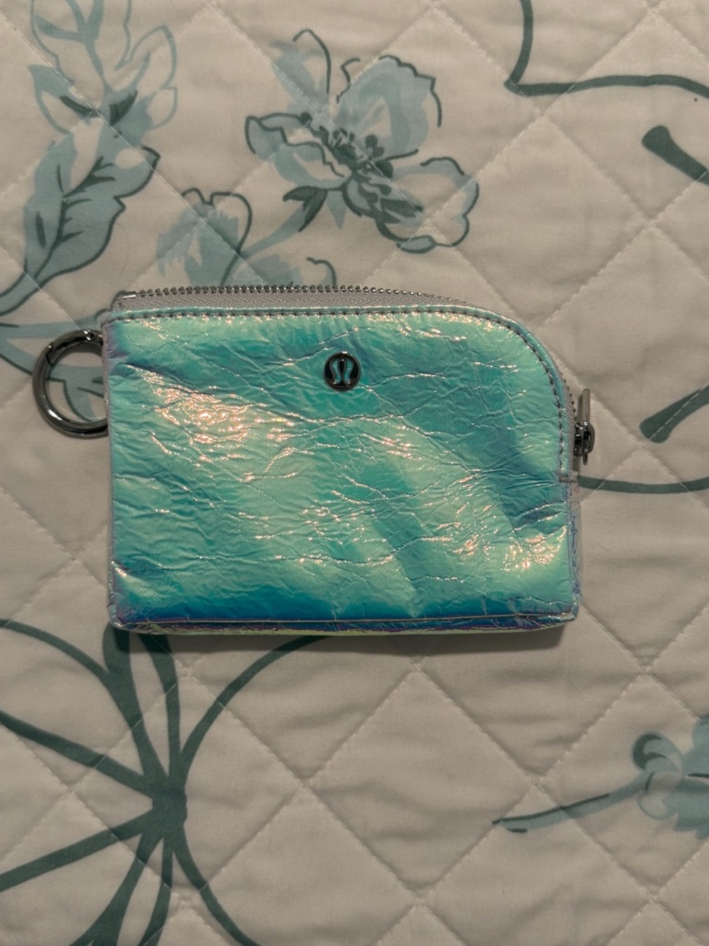 lululemon athletica iridescent aqua teal coin/key pouch